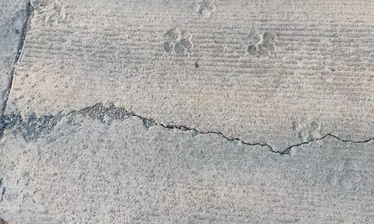 ಉಡುಪಿ: ಮೂರು ತಿಂಗಳಲ್ಲಿಯೇ ಕಾಂಕ್ರೀಟ್ ರಸ್ತೆ ಬಿರುಕು!