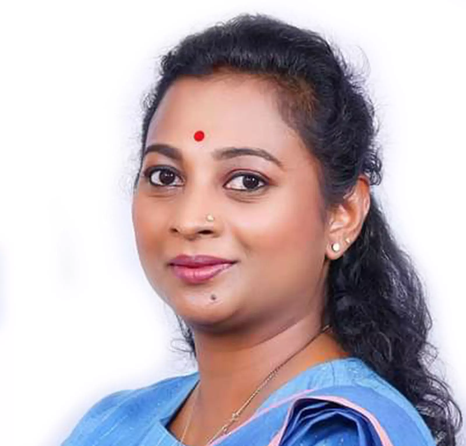 ‘‘ಕುಟುಂಬ ರಾಜಕಾರಣ ಒಂದು ಮೆಟ್ಟಿಲಷ್ಟೆ; ಆನಂತರ ನಮ್ಮ ಕೈಹಿಡಿಯುವುದು ನಮ್ಮ ಸಾಮರ್ಥ್ಯ ಮಾತ್ರ’’ ‘‘ಕುಟುಂಬ ರಾಜಕಾರಣ ಒಂದು ಮೆಟ್ಟಿಲಷ್ಟೆ; ಆನಂತರ ನಮ್ಮ ಕೈಹಿಡಿಯುವುದು ನಮ್ಮ ಸಾಮರ್ಥ್ಯ ಮಾತ್ರ’’