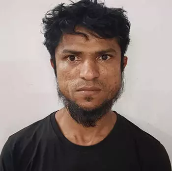 ಗಾಂಜಾ ಸೇವಿಸಿ ಸಾರ್ವಜನಿಕರಿಗೆ ತೊಂದರೆ: ಆರೋಪಿ ಸೆರೆ ಗಾಂಜಾ ಸೇವಿಸಿ ಸಾರ್ವಜನಿಕರಿಗೆ ತೊಂದರೆ: ಆರೋಪಿ ಸೆರೆ