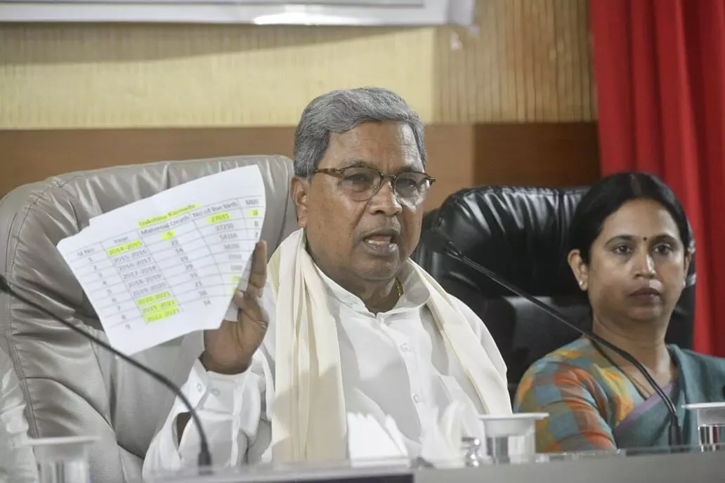 ಖಾಲಿ ಹುದ್ದೆಗಳಿಗೆ ನೇರ ನೇಮಕಾತಿಗೆ ಹಂತಹಂತವಾಗಿ ಕ್ರಮ: ಸಿಎಂ ಸಿದ್ದರಾಮಯ್ಯ ಖಾಲಿ ಹುದ್ದೆಗಳಿಗೆ ನೇರ ನೇಮಕಾತಿಗೆ ಹಂತಹಂತವಾಗಿ ಕ್ರಮ: ಸಿಎಂ ಸಿದ್ದರಾಮಯ್ಯ