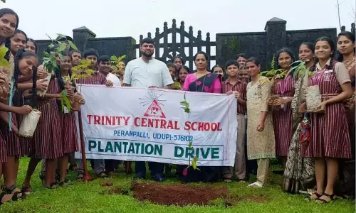 ವನಮಹೋತ್ಸವ ಮೂಲಕ ಪರಿಸರ ಕಾಳಜಿ ಅರಿವು