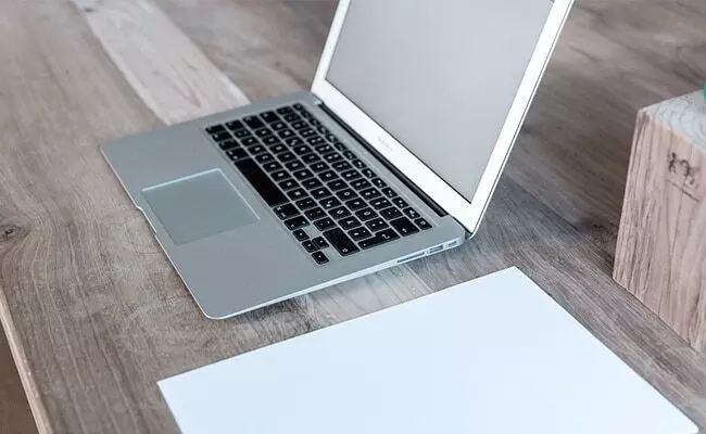 ಲ್ಯಾಪ್ ಟಾಪ್, ಕಂಪ್ಯೂಟರ್ ಆಮದನ್ನು ತಕ್ಷಣದಿಂದ ನಿರ್ಬಂಧಿಸಿದ ಕೇಂದ್ರ ಸರಕಾರ: ವರದಿ