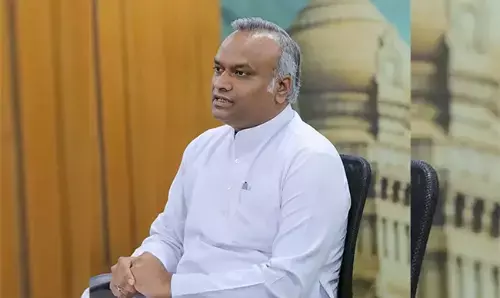 ಪ್ರಿಯಾಂಕ್ ಖರ್ಗೆ ಆಯ್ಕೆ ಅಸಿಂಧು ಕೋರಿ ಅರ್ಜಿ: ಹೈಕೋರ್ಟ್‌ ನಿಂದ ಸಮನ್ಸ್ ಜಾರಿ