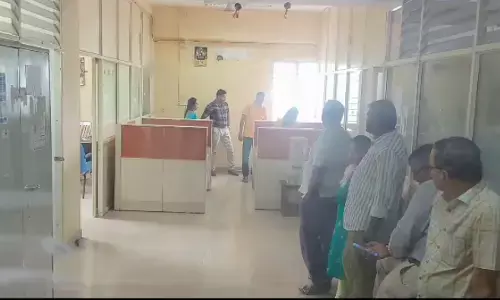 ಬಿಬಿಎಂಪಿಯ 45 ಕಚೇರಿಗಳ ಮೇಲೆ ಏಕಕಾಲಕ್ಕೆ ಲೋಕಾಯುಕ್ತ ಪೊಲೀಸರ ದಾಳಿ, ಪರಿಶೀಲನೆ