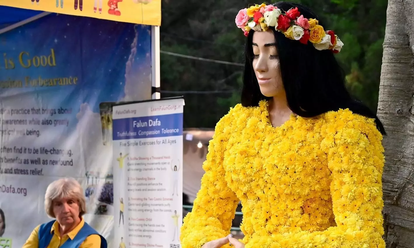 ಚಿತ್ರಗಳಲ್ಲಿ ನೋಡಿ | ಲಾಲ್​ಬಾಗ್​​ನಲ್ಲಿ 214ನೇ ಫಲಪುಷ್ಪ ಪ್ರದರ್ಶನಕ್ಕೆ ಚಾಲನೆ