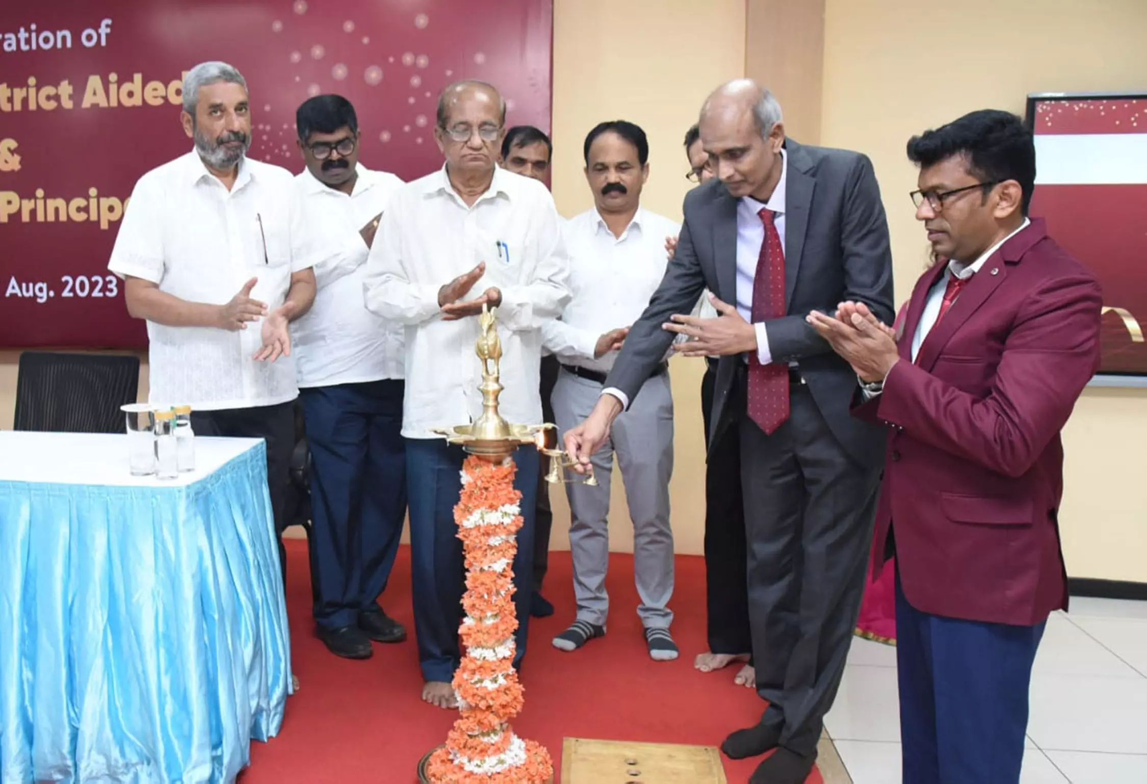 ಶೈಕ್ಷಣಿಕ ಗುಣಮಟ್ಟ ಅಭಿವೃದ್ಧಿಗೆ ಹೊಸ ವಿಷಯಗಳ ಆವಿಷ್ಕಾರ ಅಗತ್ಯ: ಪ್ರೊ.ದುರ್ಗಾಪ್ರಸಾದ್ ಶೈಕ್ಷಣಿಕ ಗುಣಮಟ್ಟ ಅಭಿವೃದ್ಧಿಗೆ ಹೊಸ ವಿಷಯಗಳ ಆವಿಷ್ಕಾರ ಅಗತ್ಯ: ಪ್ರೊ.ದುರ್ಗಾಪ್ರಸಾದ್