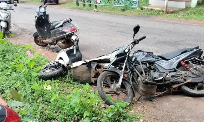 ವಿಟ್ಲ: ಉಕ್ಕುಡ ಚೆಕ್ ಪೋಸ್ಟ್ ಬಳಿ 2 ದ್ವಿಚಕ್ರ ವಾಹನಗಳ ನಡುವೆ ಅಪಘಾತ: ಓರ್ವನಿಗೆ ಗಾಯ