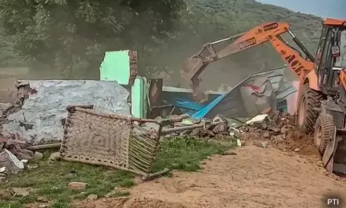 ನುಹ್ ನಲ್ಲಿ ಧ್ವಂಸ ಕಾರ್ಯಾಚರಣೆ ಮುಂದುವರಿಕೆ: ಸಹಾರ ಹೊಟೇಲ್ ಕೆಡವಲು ಮುಂದಾದ ಜಿಲ್ಲಾಡಳಿತ