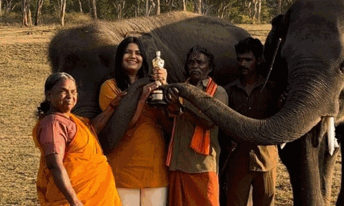 ಆಸ್ಕರ್‌ ವಿಜೇತ ‘ಎಲಿಫೆಂಟ್‌ ವಿಸ್ಪರರ್‌ʼ ಚಿತ್ರ ನಿರ್ಮಾಪಕರ ವಿರುದ್ಧ ಶೋಷಣೆ ಆರೋಪ ಮಾಡಿದ ಬೆಳ್ಳಿ-ಬೊಮ್ಮನ್ ದಂಪತಿ