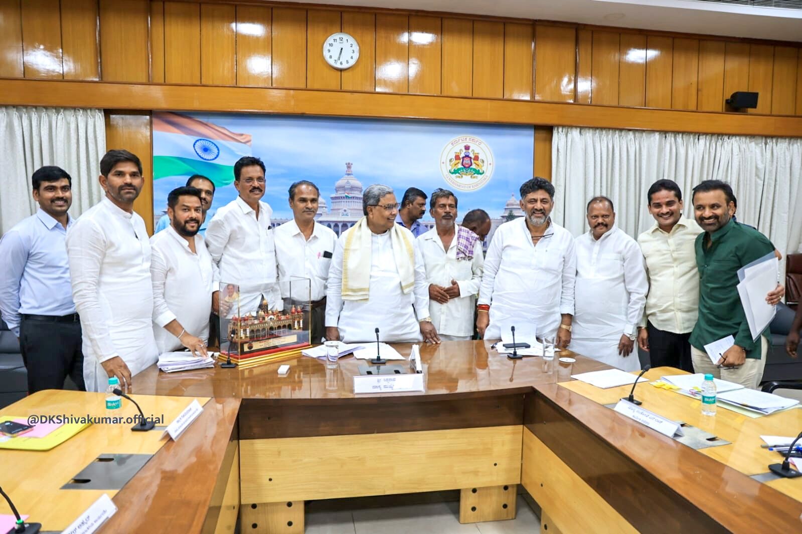 ಶಾಸಕರ ಅಸಮಾಧಾನ ಶಮನಕ್ಕೆ ಸಿಎಂ ಸಿದ್ದರಾಮಯ್ಯ ಯತ್ನ; 6 ಜಿಲ್ಲೆಗಳ ಸಚಿವರು, ಶಾಸಕರೊಂದಿಗೆ ಸಮಾಲೋಚನೆ