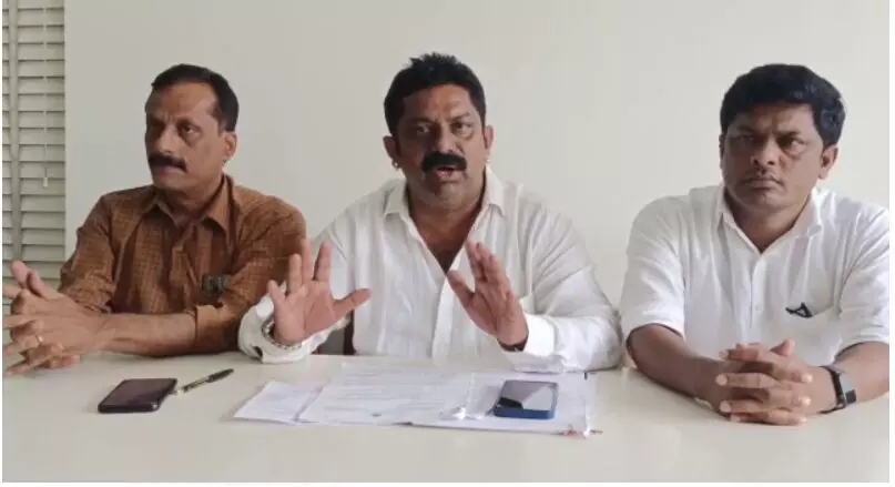 ಕಾರ್ಕಳ: ಪರಶುರಾಮ ಥೀಂ ಪಾರ್ಕ್ ನಿರ್ಮಾಣಕ್ಕೆ ಜಮೀನೇ ಮಂಜೂರಾಗಲಿಲ್ಲ: ಕಾಂಗ್ರೆಸ್ ಆರೋಪ ಕಾರ್ಕಳ: ಪರಶುರಾಮ ಥೀಂ ಪಾರ್ಕ್ ನಿರ್ಮಾಣಕ್ಕೆ ಜಮೀನೇ ಮಂಜೂರಾಗಲಿಲ್ಲ: ಕಾಂಗ್ರೆಸ್ ಆರೋಪ