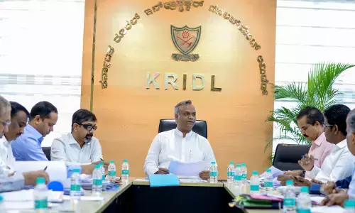 ವಿಳಂಬ ಧೋರಣೆ ಬಿಟ್ಟು ಕೆಲಸ ಮಾಡಿ...: ಅಧಿಕಾರಿಗಳಿಗೆ ಸಚಿವ ಪ್ರಿಯಾಂಕ್ ಖರ್ಗೆ ಸೂಚನೆ