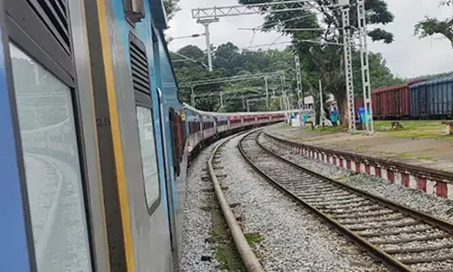 ಮೈಸೂರು-ಚೆನ್ನೈ ಕಾವೇರಿ ಎಕ್ಸ್‌ಪ್ರೆಸ್‌ ರೈಲಿನಲ್ಲಿ ಮಹಿಳೆ ಮೇಲೆ ದುಷ್ಕರ್ಮಿಯಿಂದ ಹಲ್ಲೆ, ದರೋಡೆಗೆ ಯತ್ನ: ಪ್ರಕರಣ ದಾಖಲು