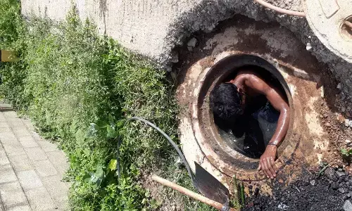 ಕೈಯಿಂದ ಮಲಗುಂಡಿ ಸ್ವಚ್ಛಗೊಳಿಸುವ ಪದ್ಧತಿ ನಿಂತಿದೆ: 100ಕ್ಕೂ ಅಧಿಕ ಜಿಲ್ಲೆಗಳಿಂದ ಘೋಷಣೆ