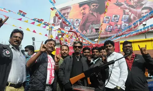 ಜೈಲರ್ ಸಿನೆಮಾ ಬಿಡುಗಡೆ; ಬೆಂಗಳೂರಿನಲ್ಲಿ ಅಭಿಮಾನಿಗಳ ಸಂಭ್ರಮ