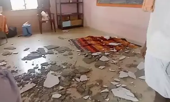 ಯಾದಗಿರಿ | ಅಂಗನವಾಡಿ ಕೇಂದ್ರದ ಮೇಲ್ಛಾವಣಿ ಕುಸಿದು 10 ತಿಂಗಳ ಮಗುವಿಗೆ ಗಾಯ