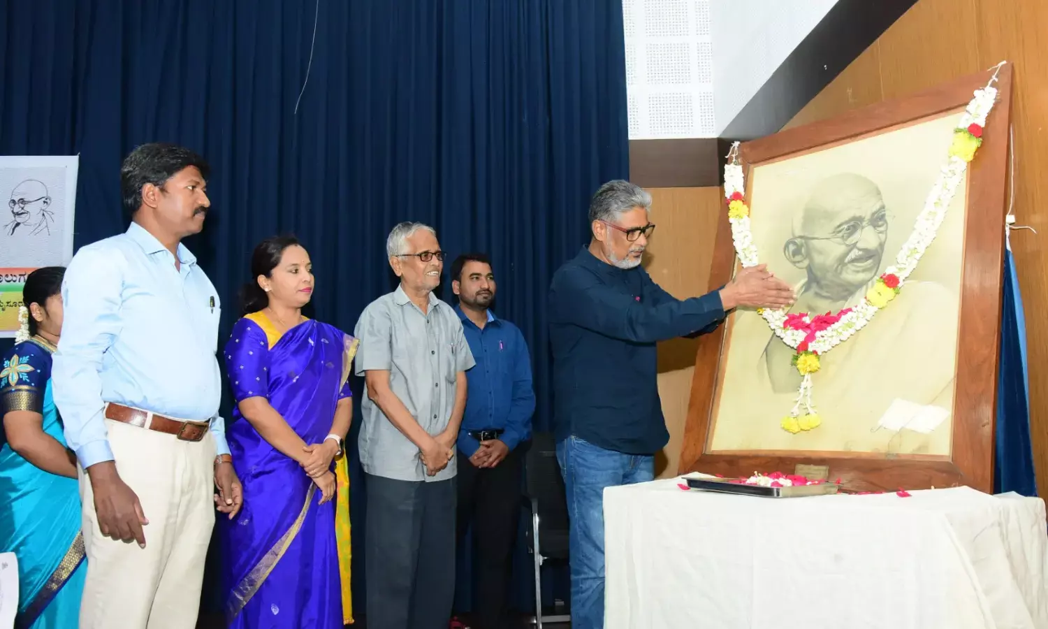 ವ್ಯಾಟ್ಸಾಪ್‌ ಯೂನಿವರ್ಸಿಟಿಯಿಂದ ಜ್ಞಾನ ವಿರೋಧಿ ಸಮಾಜ ನಿರ್ಮಾಣ: ಪ್ರೊ.ರಹಮತ್ ತರೀಕೆರೆ