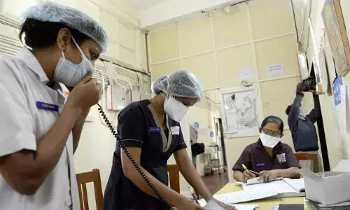 ಶಾಲೆಯ ಬಳಿ ಗ್ಯಾಸ್ ಸೋರಿಕೆ ಶಂಕೆ: ದಿಲ್ಲಿಯ 24 ವಿದ್ಯಾರ್ಥಿಗಳು ಆಸ್ಪತ್ರೆಗೆ