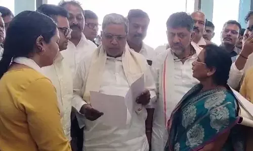 ಸಿಎಂ, ಡಿಸಿಎಂ ಭೇಟಿಯಾದ ಗುತ್ತಿಗೆದಾರ ಸಂತೋಷ್ ಪಾಟೀಲ್ ಕುಟುಂಬಸ್ಥರು: ಸಿಐಡಿ ತನಿಖೆಗೆ ಮನವಿ