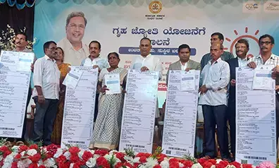 ಪುತ್ತೂರು: ಗೃಹಜ್ಯೋತಿ ಯೋಜನೆಗೆ ಸಚಿವ ದಿನೇಶ್ ಗುಂಡೂರಾವ್ ಚಾಲನೆ