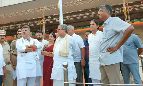 ‘ಗೃಹಲಕ್ಷ್ಮೀ ಯೋಜನೆ’ ಉದ್ಘಾಟನೆಗೆ ರಾಹುಲ್ ಗಾಂಧಿ ಆಗಮನ; ಸೋನಿಯಾ ಗಾಂಧಿ ಅವರಿಗೂ ಆಹ್ವಾನ