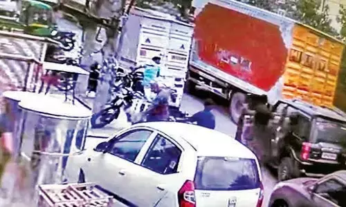 ಕೆಟ್ಟು ನಿಂತ ಕಾರು: ತಂದೆ-ಮಕ್ಕಳ ಅಪಹರಣ ಯತ್ನ ವಿಫಲ!