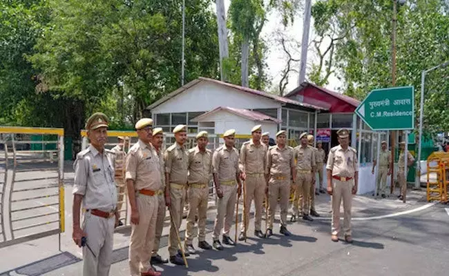 ಕೇಂದ್ರ ಗೃಹ ಸಚಿವರ ತನಿಖಾ ವಿಭಾಗದ ಶ್ರೇಷ್ಠ ಪದಕಕ್ಕೆ 140 ಪೊಲೀಸ್ ಅಧಿಕಾರಿಗಳು ಆಯ್ಕೆ ಕೇಂದ್ರ ಗೃಹ ಸಚಿವರ ತನಿಖಾ ವಿಭಾಗದ ಶ್ರೇಷ್ಠ ಪದಕಕ್ಕೆ 140 ಪೊಲೀಸ್ ಅಧಿಕಾರಿಗಳು ಆಯ್ಕೆ