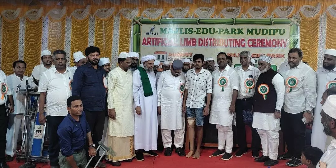 ಸಂಘ ಸಂಸ್ಥೆಗಳು ಸಮಾಜಮುಖಿ ಕಾರ್ಯದಲ್ಲಿ ತೊಡಗಿಸಿಕೊಳ್ಳಬೇಕು: ಯು.ಟಿ.ಖಾದರ್ ಸಂಘ ಸಂಸ್ಥೆಗಳು ಸಮಾಜಮುಖಿ ಕಾರ್ಯದಲ್ಲಿ ತೊಡಗಿಸಿಕೊಳ್ಳಬೇಕು: ಯು.ಟಿ.ಖಾದರ್