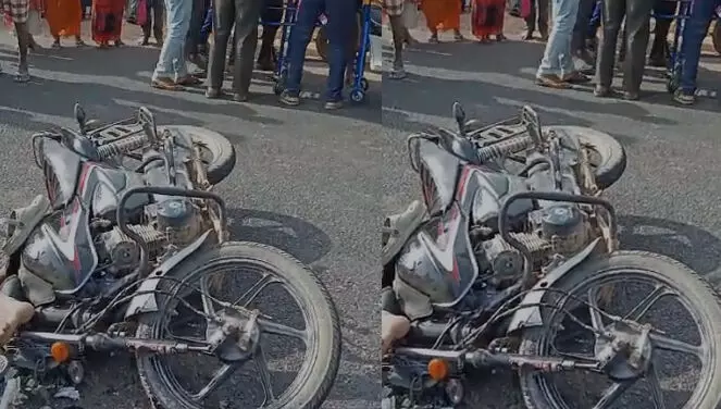 ಪಾವಗಡ: ರಸ್ತೆ ಅಪಘಾತದಲ್ಲಿ ಇಬ್ಬರು ಯುವಕರು ಸ್ಥಳದಲ್ಲೇ ಮೃತ್ಯು ಪಾವಗಡ: ರಸ್ತೆ ಅಪಘಾತದಲ್ಲಿ ಇಬ್ಬರು ಯುವಕರು ಸ್ಥಳದಲ್ಲೇ ಮೃತ್ಯು