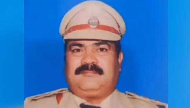 ಕೇಂದ್ರ ಗೃಹ ಮಂತ್ರಿಗಳ ಪದಕ: ಡಿವೈಎಸ್ಪಿ ಶಂಕರ್ ಎಂ ರಾಗಿ ಸೇರಿ ರಾಜ್ಯದ ಐವರು ಅಧಿಕಾರಿಗಳು ಆಯ್ಕೆ ಕೇಂದ್ರ ಗೃಹ ಮಂತ್ರಿಗಳ ಪದಕ: ಡಿವೈಎಸ್ಪಿ ಶಂಕರ್ ಎಂ ರಾಗಿ ಸೇರಿ ರಾಜ್ಯದ ಐವರು ಅಧಿಕಾರಿಗಳು ಆಯ್ಕೆ