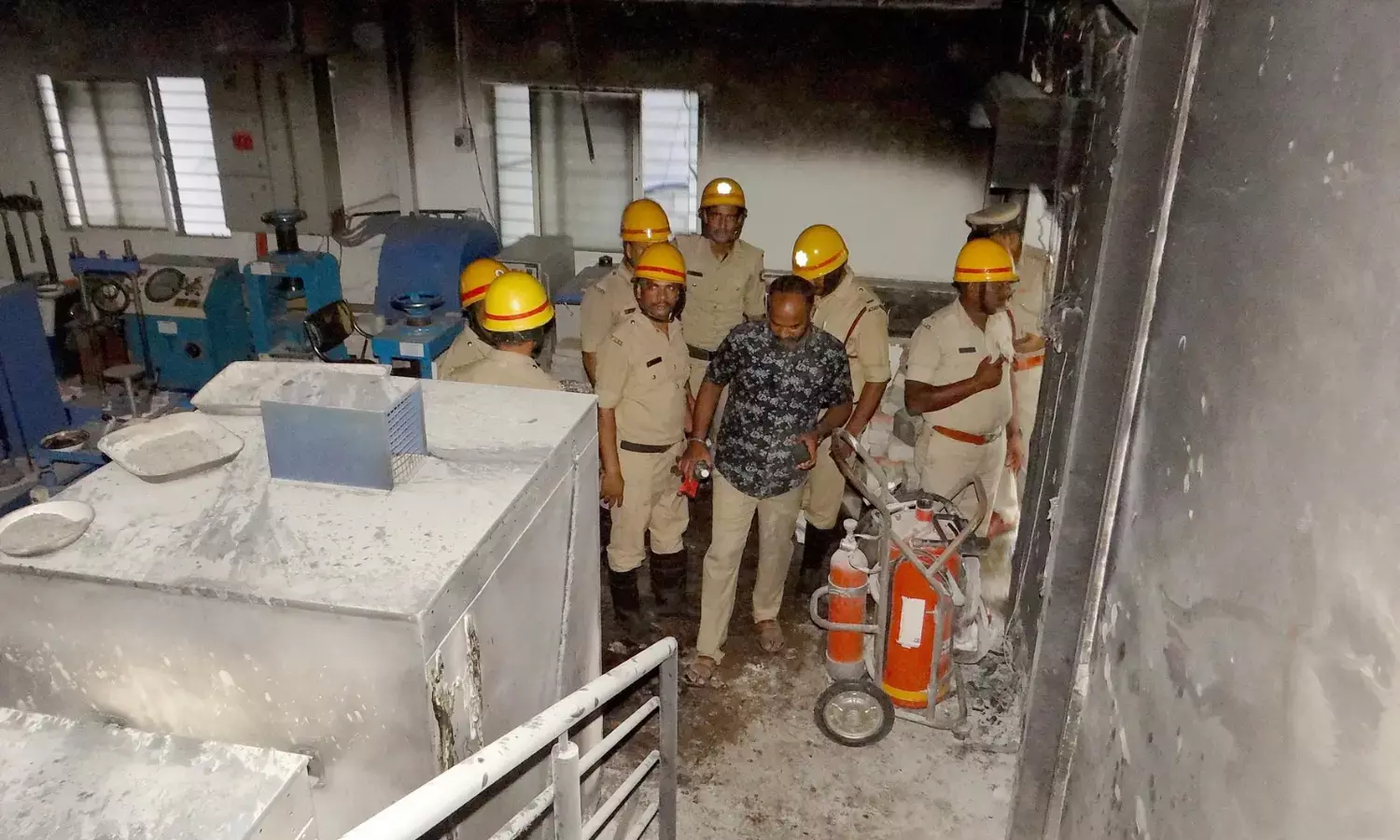 ಬಿಬಿಎಂಪಿ ಮುಖ್ಯ ಕಚೇರಿ ಆವರಣದಲ್ಲಿ ಬೆಂಕಿ: ತನಿಖೆಗೂ ಮುನ್ನ ಅಂತಿಮ ತೀರ್ಮಾನ ಬೇಡ ಎಂದ ಡಿಕೆ ಶಿವಕುಮಾರ್‌