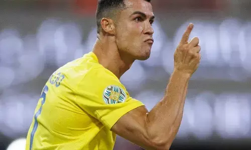 ಅರಬ್ ಕ್ಲಬ್ ಚಾಂಪಿಯನ್ಸ್ ಕಪ್ ಗೆದ್ದ ಅಲ್ ನಸ್ರ್ ತಂಡ; ಅವಳಿ ಗೋಲು ಗಳಿಸಿದ ರೊನಾಲ್ಡೊ