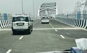 ದ್ವಾರಕ ಎಕ್ಸ್ ಪ್ರೆಸ್ ಹೈವೇ: ಮಂಜೂರಾದ ಮೊತ್ತದ 14 ಪಟ್ಟು ಅಧಿಕ ವೆಚ್ಚ! ದ್ವಾರಕ ಎಕ್ಸ್ ಪ್ರೆಸ್ ಹೈವೇ: ಮಂಜೂರಾದ ಮೊತ್ತದ 14 ಪಟ್ಟು ಅಧಿಕ ವೆಚ್ಚ!