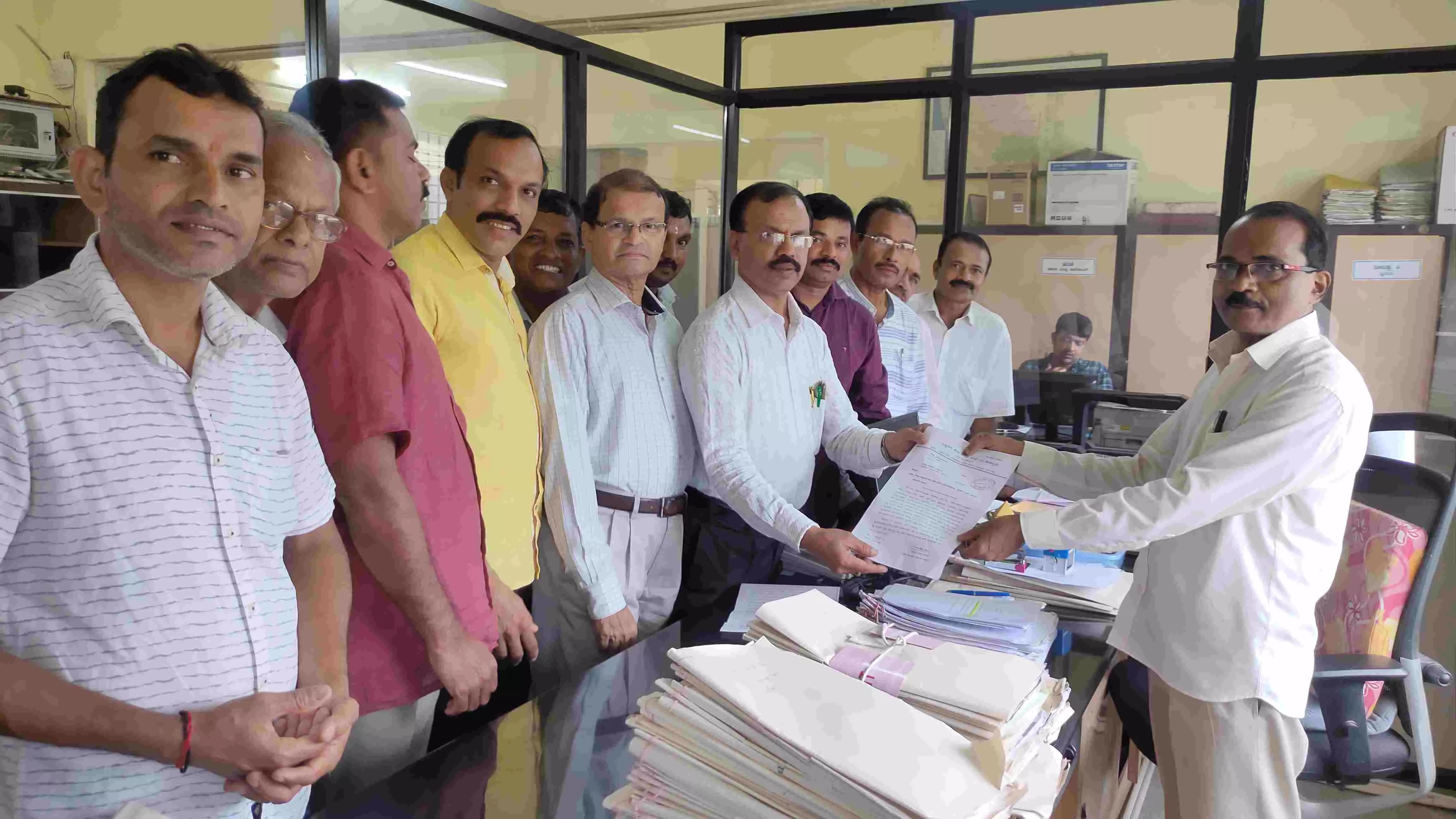 ಸೌಜನ್ಯ ಪ್ರಕರಣ ಮರು ತನಿಖೆಗೆ ಆಗ್ರಹಿಸಿ ಒಕ್ಕಲಿಗ ಗೌಡ ಸೇವಾ ಸಂಘ ಮನವಿ ಸೌಜನ್ಯ ಪ್ರಕರಣ ಮರು ತನಿಖೆಗೆ ಆಗ್ರಹಿಸಿ ಒಕ್ಕಲಿಗ ಗೌಡ ಸೇವಾ ಸಂಘ ಮನವಿ