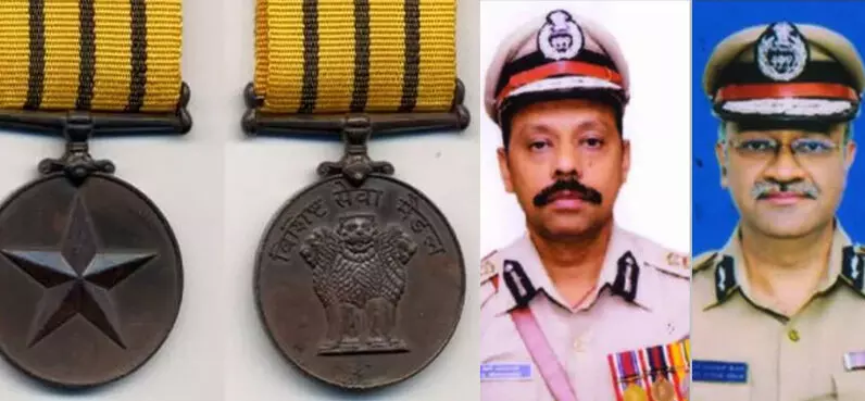 ರಾಜ್ಯದ ಇಬ್ಬರು IPS ಅಧಿಕಾರಿಗಳಿಗೆ ರಾಷ್ಟ್ರಪತಿಗಳ ವಿಶಿಷ್ಟ ಸೇವಾ ಪದಕ ಗೌರವ; 18 ಮಂದಿಗೆ ವಿಶಿಷ್ಟ ಸೇವಾ ಪದಕ ರಾಜ್ಯದ ಇಬ್ಬರು IPS ಅಧಿಕಾರಿಗಳಿಗೆ ರಾಷ್ಟ್ರಪತಿಗಳ ವಿಶಿಷ್ಟ ಸೇವಾ ಪದಕ ಗೌರವ; 18 ಮಂದಿಗೆ ವಿಶಿಷ್ಟ ಸೇವಾ ಪದಕ