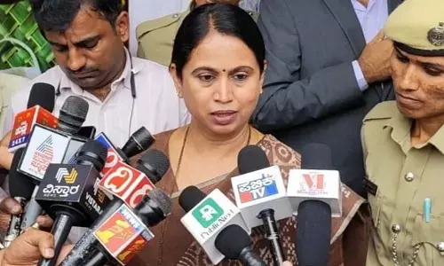 ಮಣಿಪಾಲದ ಪಬ್ ಗಳಿಗೆ ದಾಳಿ ಮಾಡಿದರೆ ಬಿಜೆಪಿಯವರು ಹೇಗೆ ಟಾರ್ಗೆಟ್ ಆಗುತ್ತಾರೆ: ಸಚಿವೆ ಲಕ್ಷ್ಮೀ ಹೆಬ್ಬಾಳ್ಕರ್ ಪ್ರಶ್ನೆ