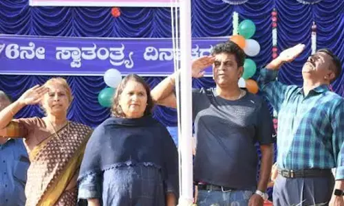 ʼಶಕ್ತಿಧಾಮʼದ ಮಕ್ಕಳೊಂದಿಗೆ ಸ್ವಾತಂತ್ರ್ಯ ದಿನಾಚರಣೆ ಆಚರಿಸಿದ ನಟ ಶಿವರಾಜ್ ಕುಮಾರ್