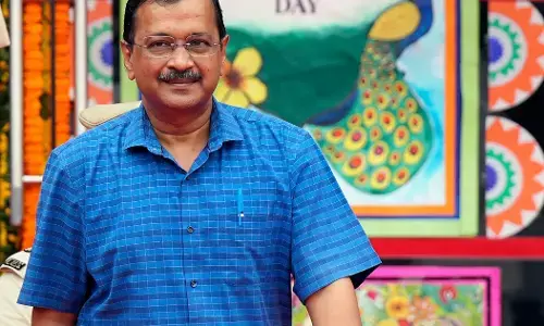 ನಾವು ನಮ್ಮೊಳಗೆ ಜಗಳ ಮಾಡುತ್ತಿದ್ದರೆ ಭಾರತ ವಿಶ್ವ ಗುರುವಾಗುವುದು ಹೇಗೆ?: ಕೇಜ್ರಿವಾಲ್ ಪ್ರಶ್ನೆ