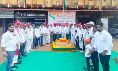 ಕುದ್ರೋಳಿಯಲ್ಲಿ ಮುಸ್ಲಿಂ ಐಕ್ಯತ ವೇದಿಕೆಯಿಂದ ವಿದ್ಯಾರ್ಥಿಗಳಿಗೆ ಸನ್ಮಾನ