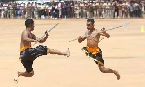 77ನೇ ಸ್ವಾತಂತ್ರ್ಯ ದಿನಾಚರಣೆ: ಮನಮೋಹಕ ಕವಾಯತು