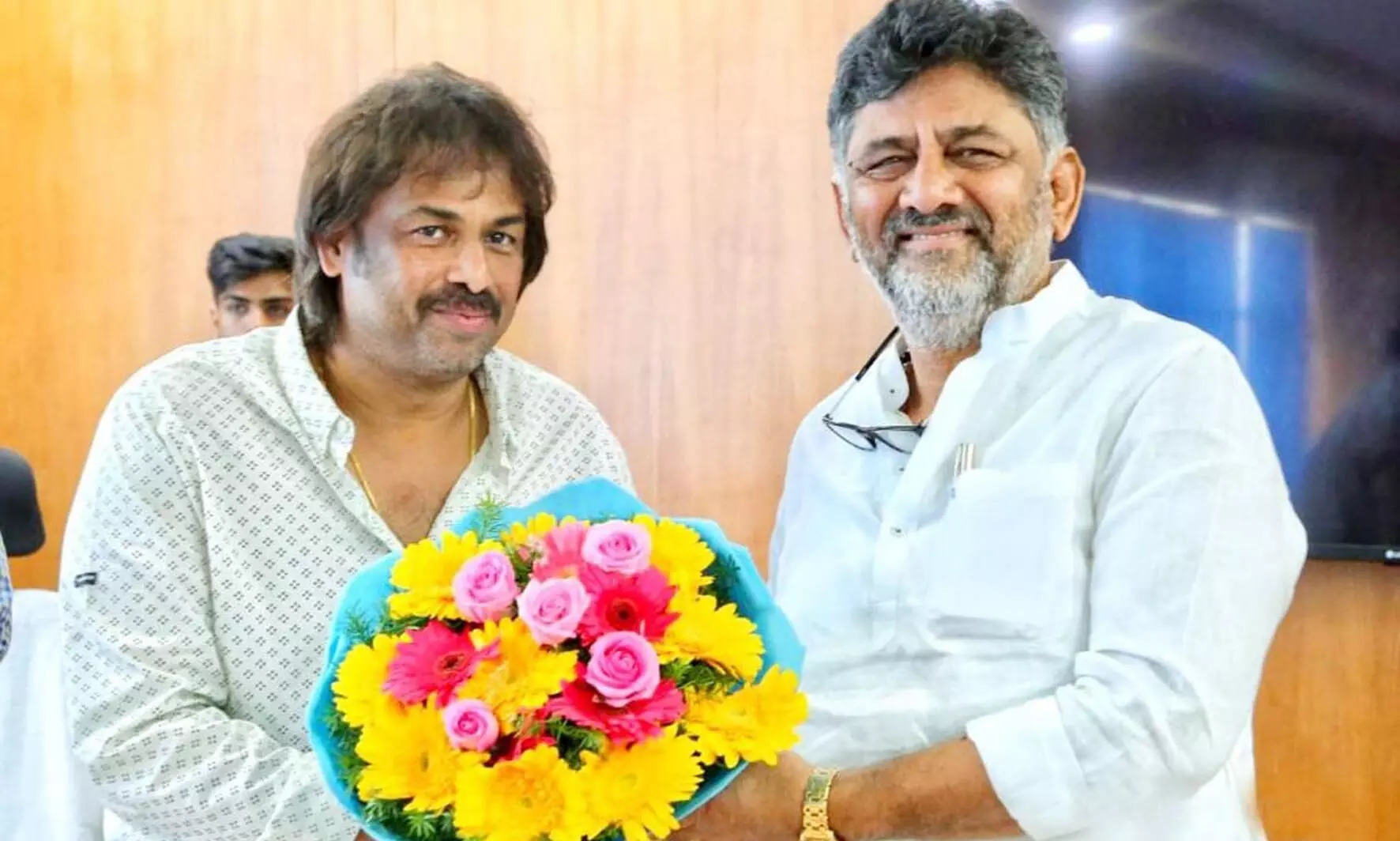 3 ಶಾಲೆಗಳನ್ನು ದತ್ತು ತೆಗೆದುಕೊಳ್ಳುತ್ತೇನೆ: ಡಿಸಿಎಂ ಡಿ.ಕೆ ಶಿವಕುಮಾರ್ 3 ಶಾಲೆಗಳನ್ನು ದತ್ತು ತೆಗೆದುಕೊಳ್ಳುತ್ತೇನೆ: ಡಿಸಿಎಂ ಡಿ.ಕೆ ಶಿವಕುಮಾರ್