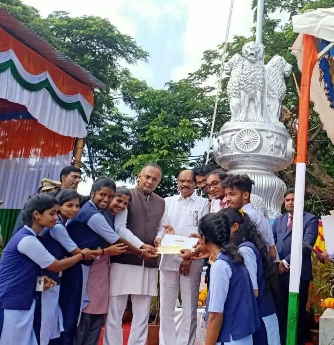 ಉಪ್ಪಿನಂಗಡಿ ಸರಕಾರಿ ಪ್ರಥಮ ದರ್ಜೆ ಕಾಲೇಜು ವಿದ್ಯಾರ್ಥಿಗಳ `ಅಮಲು ಕಿರು ಚಿತ್ರಕ್ಕೆ ಪ್ರಥಮ ಸ್ಥಾನ