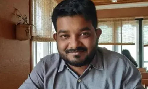 ಪ್ರಾಧ್ಯಾಪಕ ಸವ್ಯಸಾಚಿ ಮರು ನೇಮಕ ಮಾಡದಿದ್ದರೆ ಬೋಧನೆ ನಿಲ್ಲಿಸಲಾಗುವುದು ಎಂದ ಅಶೋಕ ವಿ.ವಿ.ಯ 3 ವಿಭಾಗಗಳು