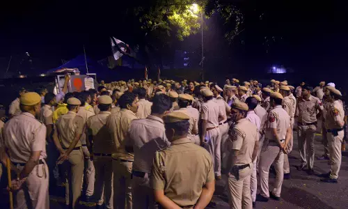 ಮಣಿಪುರ ಹಿಂಸಾಚಾರ: ಅನೈತಿಕ ಪೊಲೀಸ್ ಗಿರಿ ಗುಂಪುಗಳನ್ನು ಫೋಷಿಸುವ ಮೂಲಕ ಬಿಜೆಪಿಯಿಂದ ವಿಶ್ವಾಸಾರ್ಹ ಧ್ವನಿಯ ದಮನ; ವರದಿ