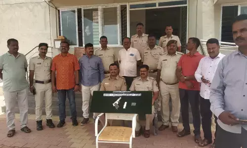 ಇಂಡಿ: ಕಂಟ್ರಿ ಪಿಸ್ತೂಲ್, ಜೀವಂತ ಗುಂಡು ಸಹಿತ ಆರೋಪಿಯನ್ನು ವಶಕ್ಕೆ ಪಡೆದ ಪೊಲೀಸರು