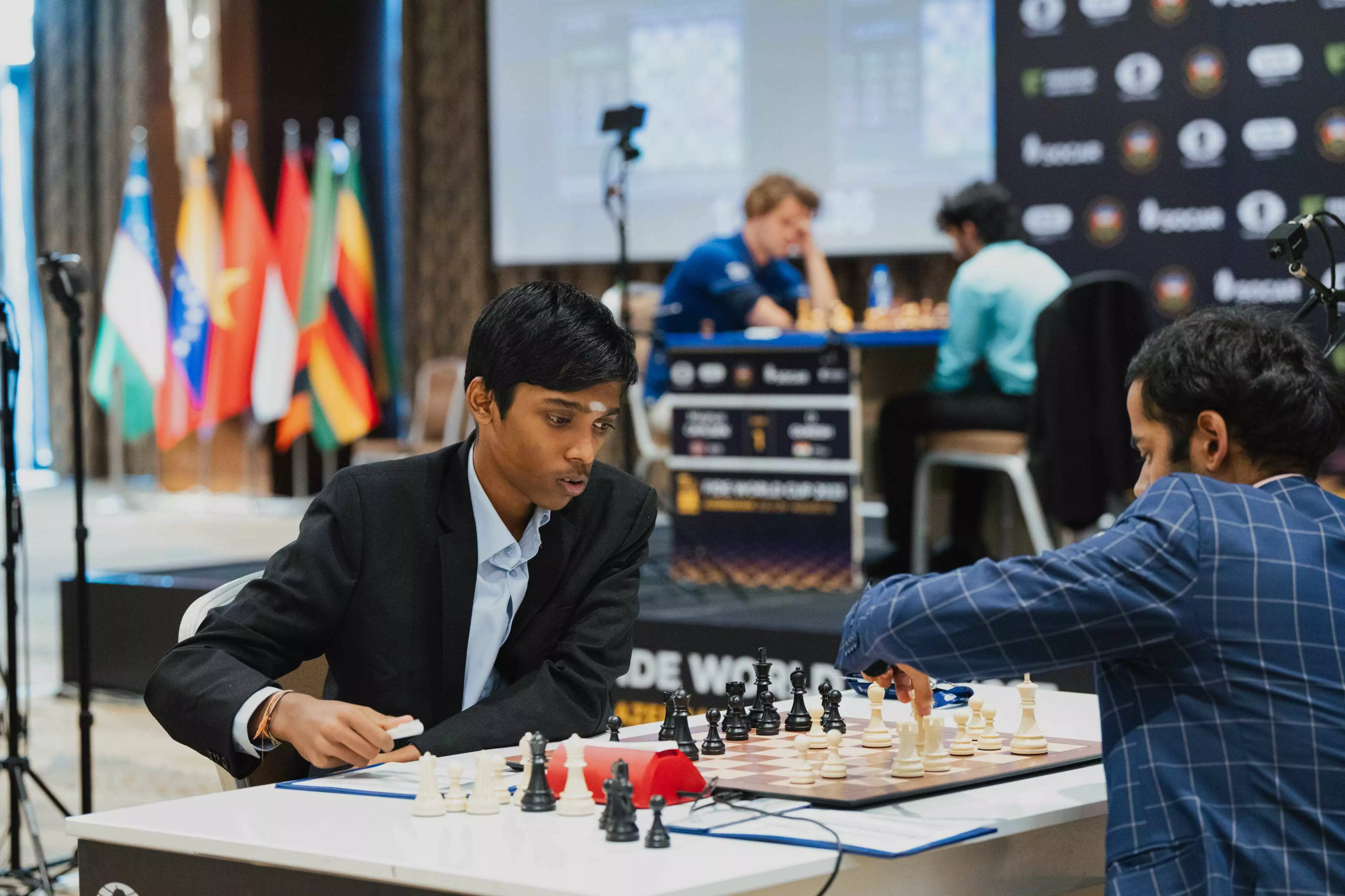 ಚೆಸ್ ವಿಶ್ವಕಪ್ ಸೆಮಿಫೈನಲ್ ತಲುಪಿದ ಪ್ರಜ್ಞಾನಂದ: ವಿಶ್ವನಾಥನ್ ಆನಂದ್ ಬಳಿಕ ಮೊಟ್ಟಮೊದಲ ಭಾರತೀಯ