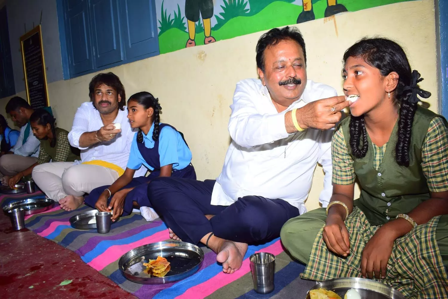 ಶಾಲಾ‌ ಮಕ್ಕಳಿಗೆ ಮೊಟ್ಟೆ, ಬಾಳೆಹಣ್ಣು ವಿತರಣೆ: ರಾಜ್ಯ ಮಟ್ಟದ ಕಾರ್ಯಕ್ರಮಕ್ಕೆ ಮಂಡ್ಯದಲ್ಲಿ ಸಚಿವರಿಂದ ಚಾಲನೆ