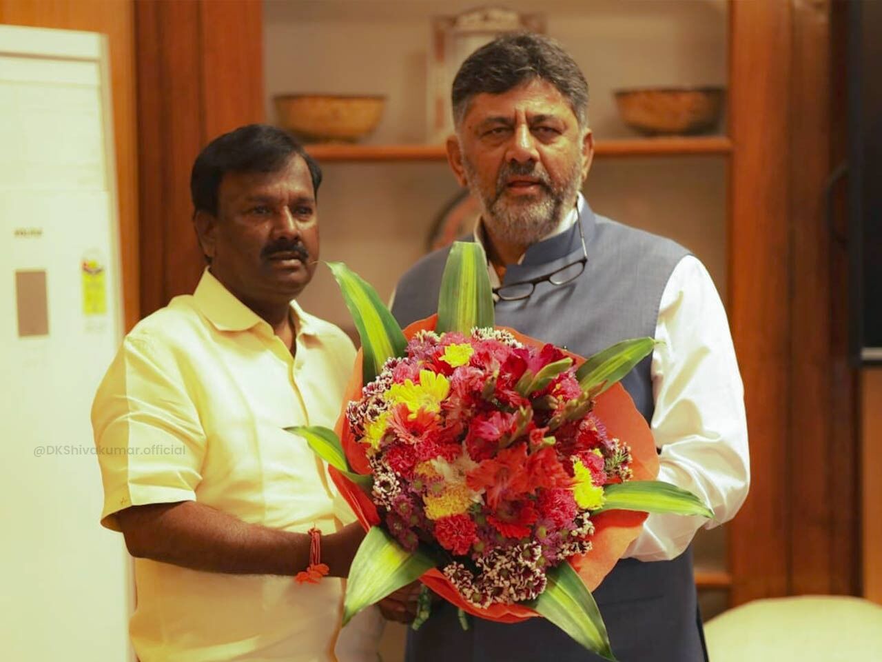 ಡಿಸಿಎಂ ಡಿ.ಕೆ ಶಿವಕುಮಾರ್‌ ಅವರನ್ನು ಭೇಟಿಯಾದ ಕೇಂದ್ರ ಸಚಿವ ನಾರಾಯಣಸ್ವಾಮಿ