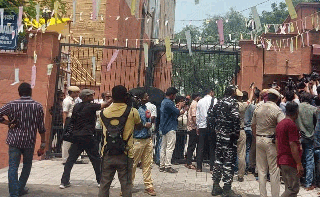 G20 ಬಗ್ಗೆ ಟೀಕಾತ್ಮಕ ನಿಲುವು ಹೊಂದಿದ ಹೋರಾಟಗಾರರ ಸಭೆಗೆ ದಿಲ್ಲಿ ಪೊಲೀಸರ ಅಡ್ಡಿ G20 ಬಗ್ಗೆ ಟೀಕಾತ್ಮಕ ನಿಲುವು ಹೊಂದಿದ ಹೋರಾಟಗಾರರ ಸಭೆಗೆ ದಿಲ್ಲಿ ಪೊಲೀಸರ ಅಡ್ಡಿ