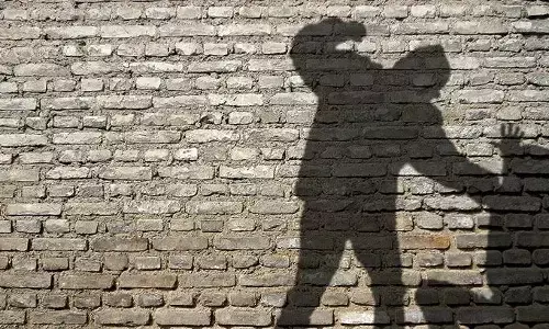 ಉತ್ತರ ಪ್ರದೇಶ: ದೊಣ್ಣೆಯಿಂದ ಥಳಿಸಿ ದಂಪತಿಯ ಹತ್ಯೆ